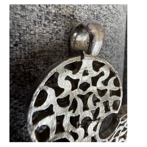 Vintage Crown Trifari Silver Tone Filigree Cross Pendant Gothic Revival - Picture 10 of 10